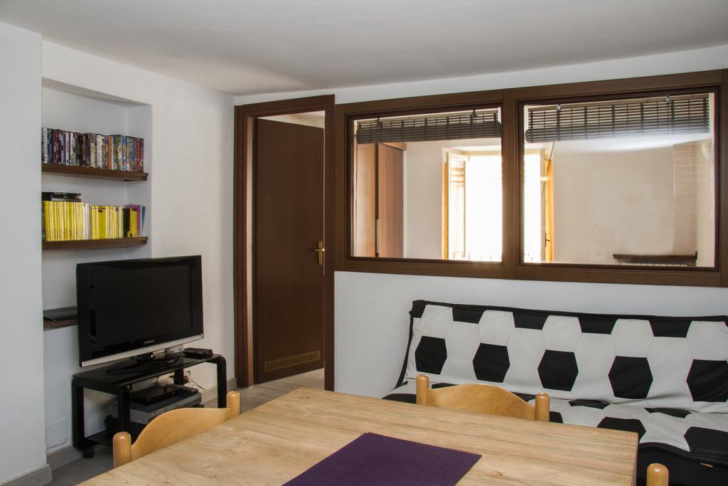 Apartment Via Sant'Alessandro Bergamo Pokoj fotografie