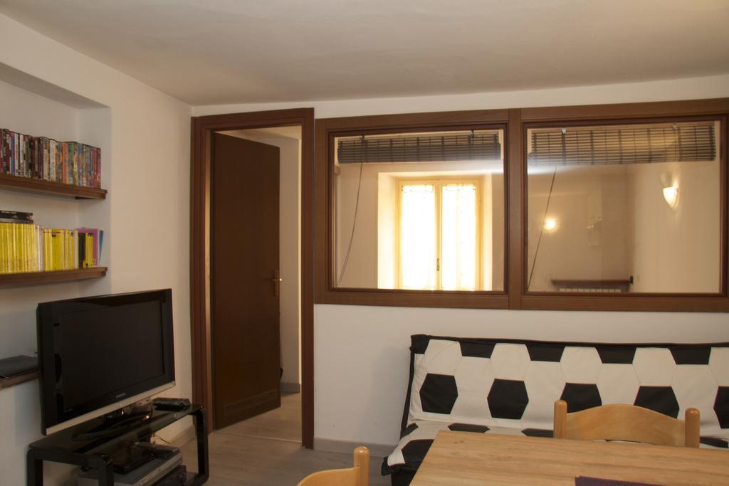 Apartment Via Sant'Alessandro Bergamo Pokoj fotografie